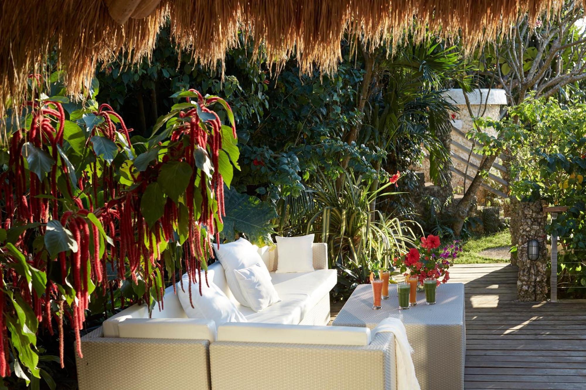 Diniview Villa Resort Balabag  Exterior photo