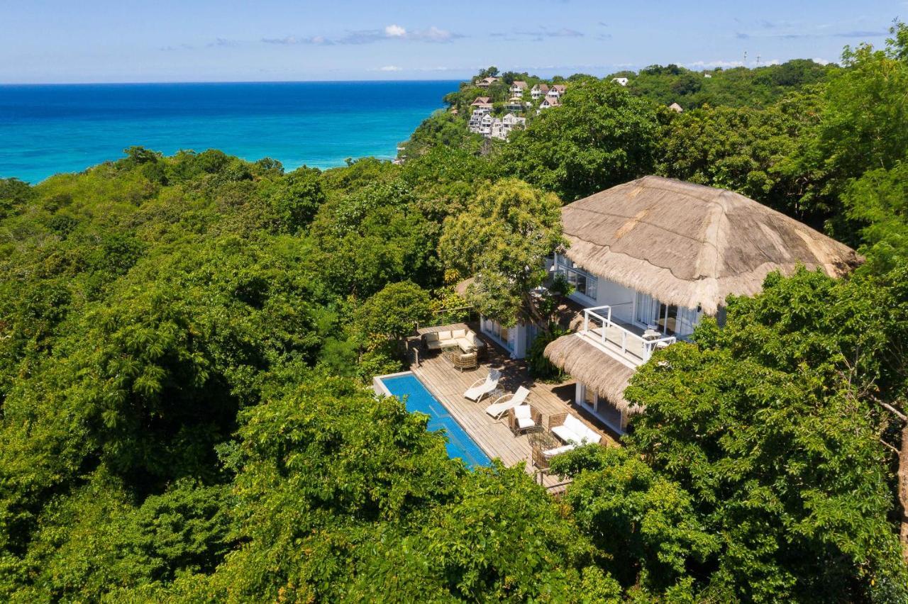 Diniview Villa Resort Balabag  Exterior photo